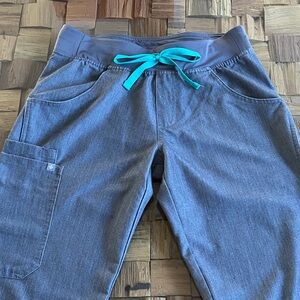 FIGS Kade scrub pant